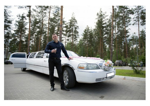 Прокат белого лимузина Lincoln Town Car III