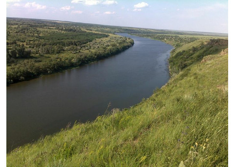 Продаю дачные участки на берегу реки, живописное место