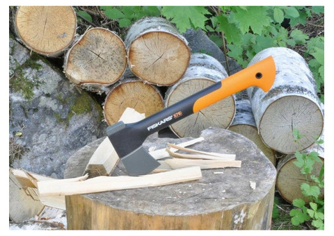 Топор Fiskars X7 XS 121423 универсальный