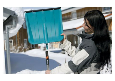 Лопата для уборки снега Gardena 03241-20.000.00 с пластиковой кромкой