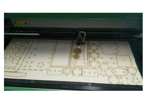 Резка и гравировка фанеры лазером