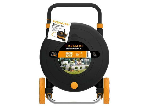 Шланг на катушке Fiskars 1/2 дюйма 20 м с набором аксессуаров