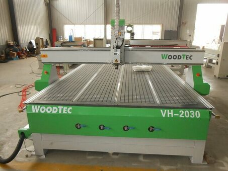 Фрезерно-гравировальный станок с ЧПУ WoodTec H 2030