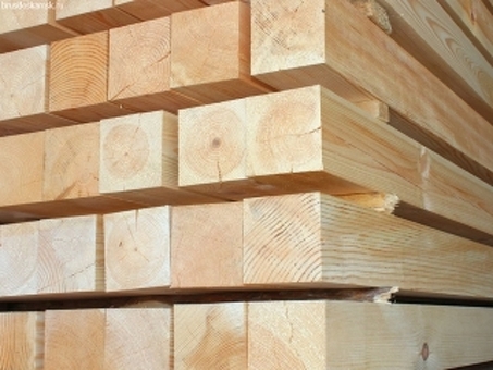 Купить точеные деревянные бруски 50х70х6000 мм, цена за брус, метр, куб от производителя в Москве. Брус 70 50 6000.