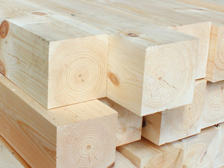 Купить деревянные балки 100х150х6000 по выгодной цене за кубический метр