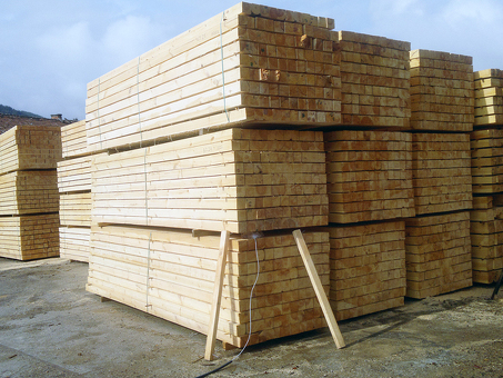 Купить недорогой лес и лесоматериалы - Цены на древесные материалы