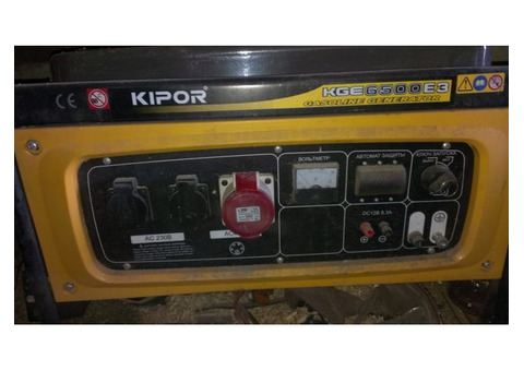 Продается генератор Kipor KGE 6500 E3