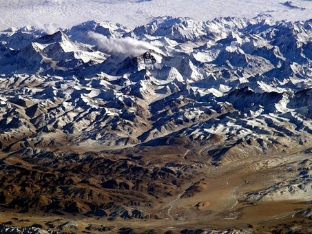 Эверест в социальной сети: группы и сообщества о самой высокой горе мира