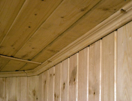 Выбор идеального плинтуса для деревянных панелей: Руководство по плинтусам для вагонки
