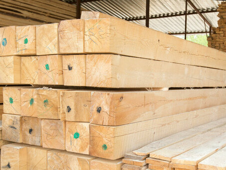 Цены на кубы древесины: Сколько стоит кубический метр древесины?