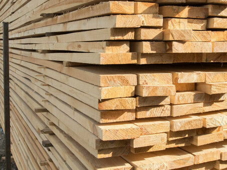 Цены на древесину за кубический метр в Москве: Факторы, которые необходимо учитывать