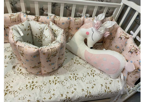 Бортики в кроватку для малыша в наличии