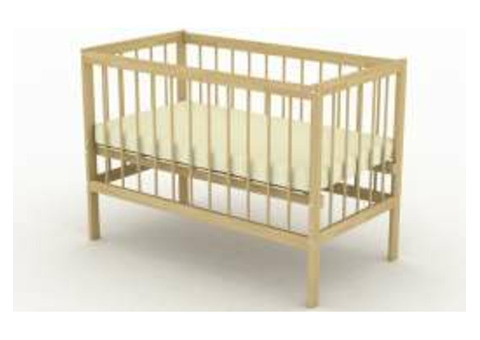 Кроватка для новорожденных из массива березы.