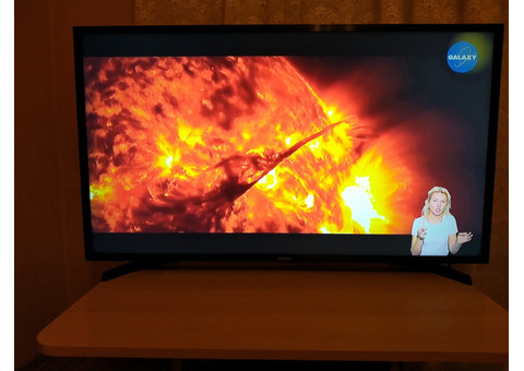 Продам smart tv samsung ue 40J5200au