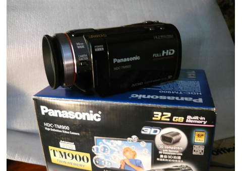 Продаю видеокамеру Panasonic HDC-TM900