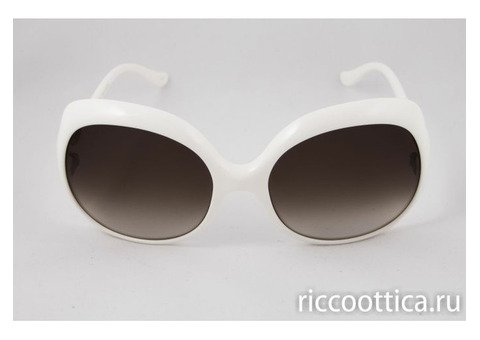 Предлагаем Вам приобрести солнцезащитные очки фирмы 'Fendi'