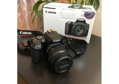 Зеркальный фотоаппарат Canon EOS 250D Kit