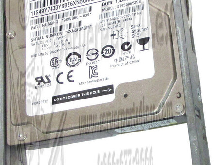 81Y9915 Жесткий диск IBM, 300 ГБ, 6 ГБ, 15 тыс. об/мин, SAS, 2,5 дюйма