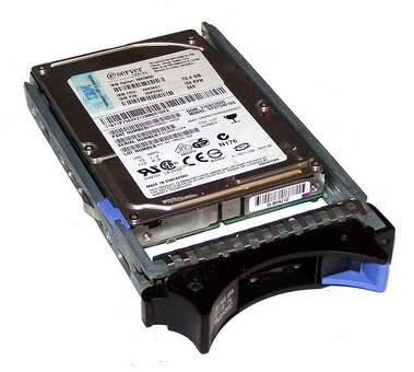 39R7366 Жесткий диск IBM, 73 ГБ, 10K SAS, 2,5 дюйма, SFF, с возможностью горячей замены