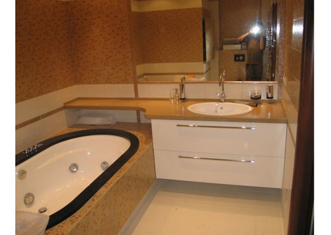Мебель для ванных высочайшего качества, на заказ, по индив. проектам.